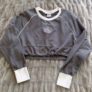 GYMSHARK women’s crop crewneck | size L